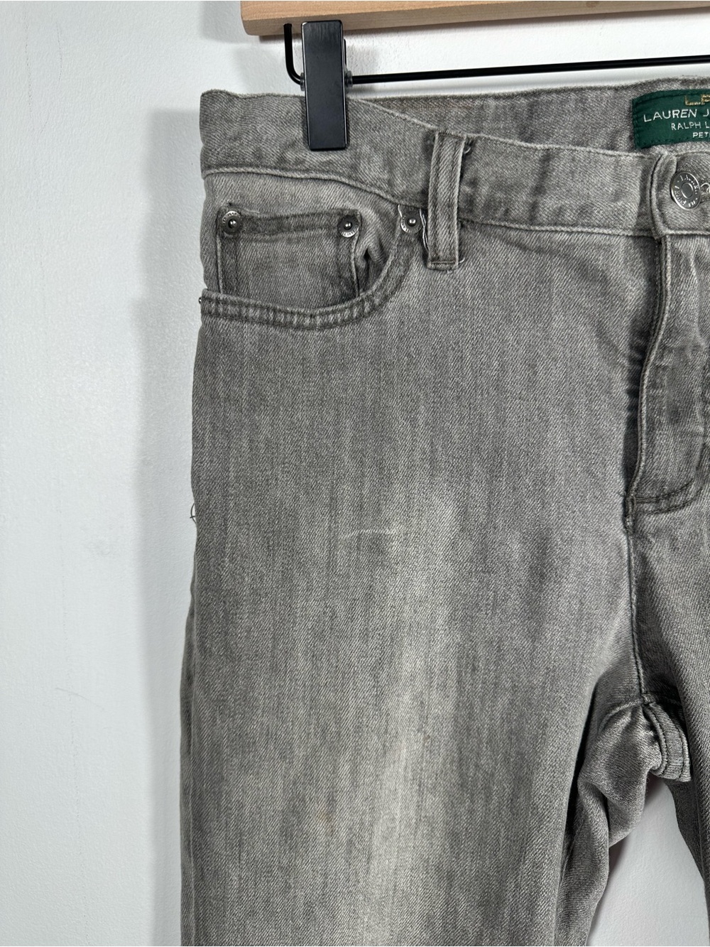 Lauren Jeans Co Ralph Lauren Gray Cropped Straight Leg Stretch Jeans Women’s 8 P - Picture 7 of 11